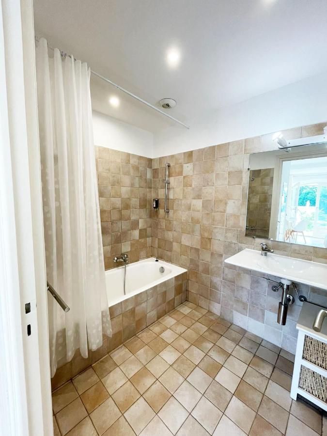 Studio 2 - Les Suites De Robinson - Residence Avec Piscine En Bord De Siagne, A ماندوليو لا نابول المظهر الخارجي الصورة