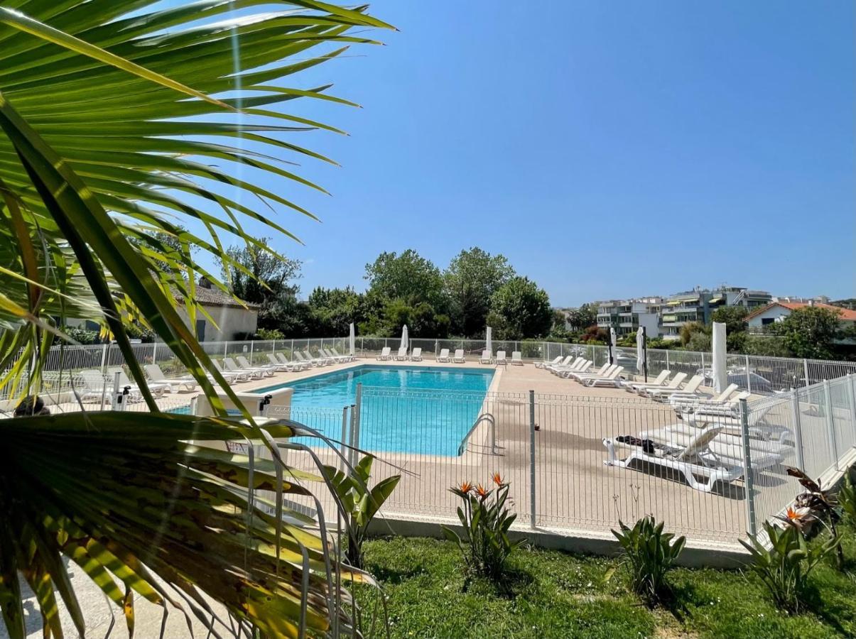 Studio 2 - Les Suites De Robinson - Residence Avec Piscine En Bord De Siagne, A ماندوليو لا نابول المظهر الخارجي الصورة